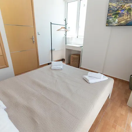 Nero Blu Beachfront, Sunrise & Sea Views *